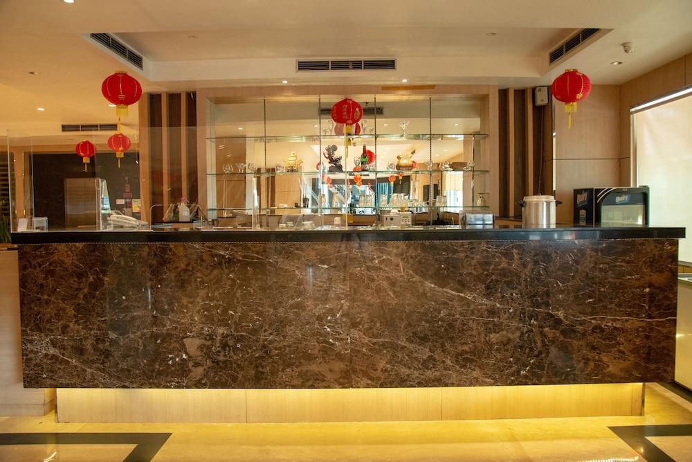 Orchardz Hotel Bandara Tangerang Eksteriør bilde