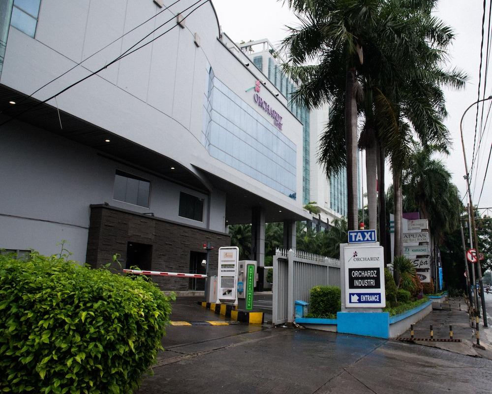 Orchardz Hotel Bandara Tangerang Eksteriør bilde