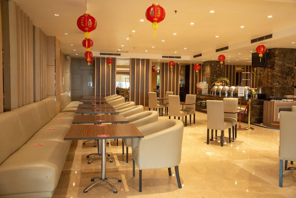 Orchardz Hotel Bandara Tangerang Eksteriør bilde